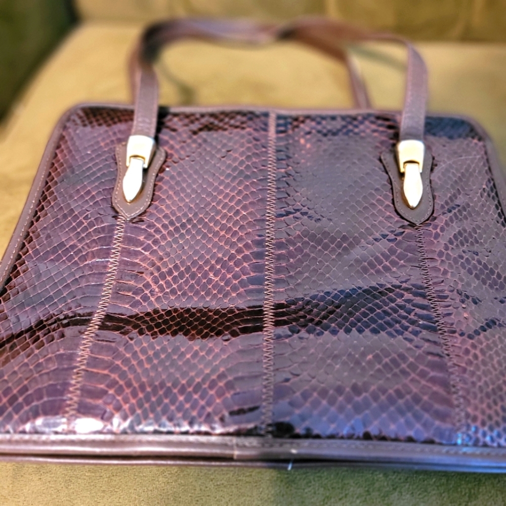 La Belle Montreal purse